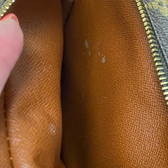 EUC Authentic 🔥 Louis Vuitton Nile crossbody - Picture 9 of 16